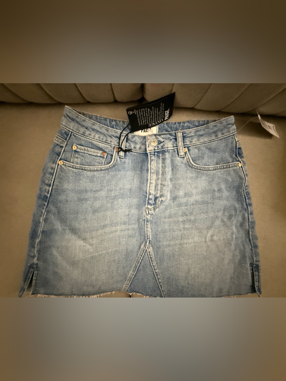 NWT PAIGE Jessie Denim Mini Skirt 27 Cynthia Distressed Raw Hem $169